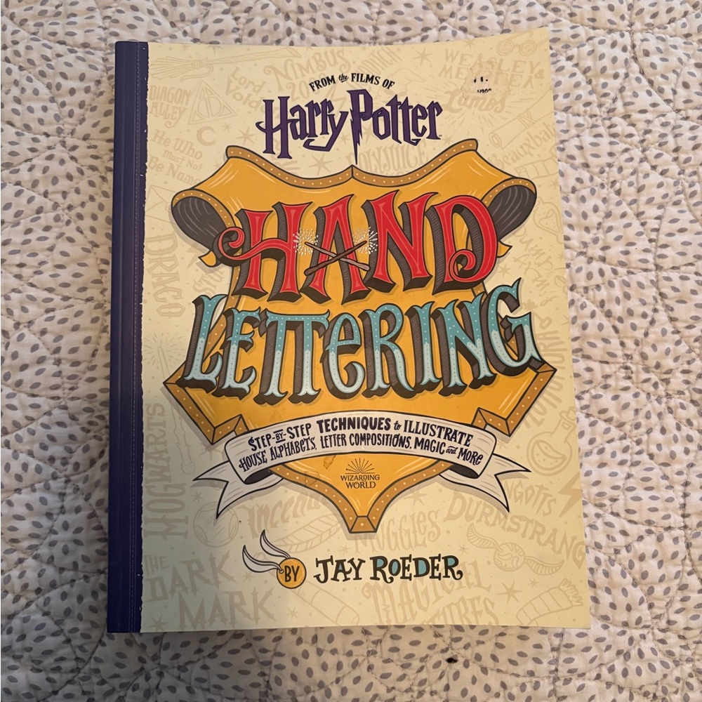 Harry Potter Hand Lettering Book - Picture 1 of 2
